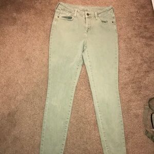 Women's size 6 old navy skinny jeans